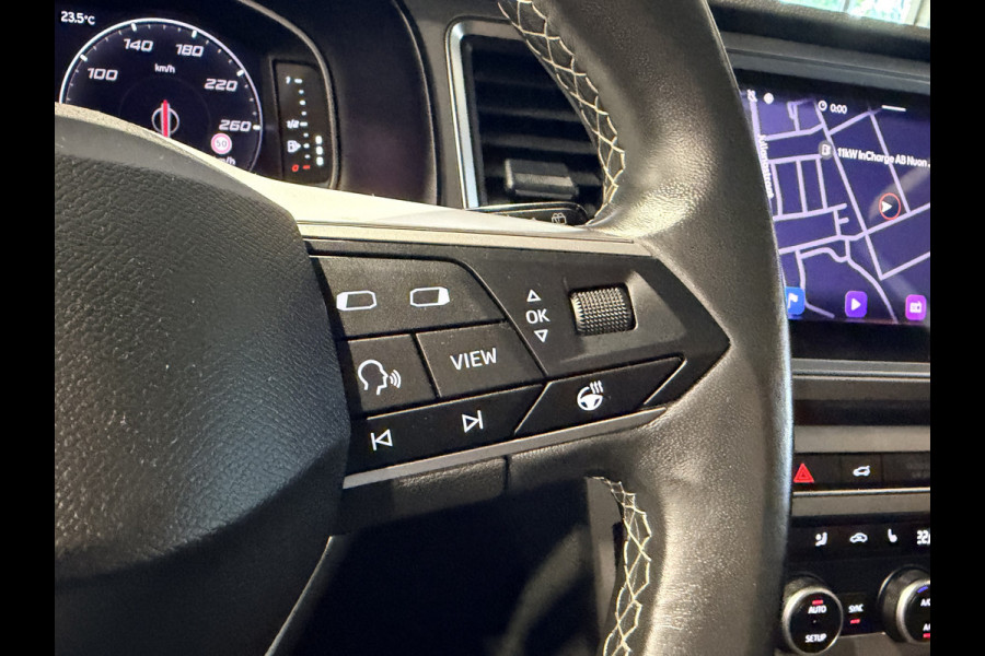 Seat Ateca 1.5 TSI Xperience Business Intense Panorama | 360 Camera | el. Trekhaak | Virtual | Stuur/Stoel verwarming