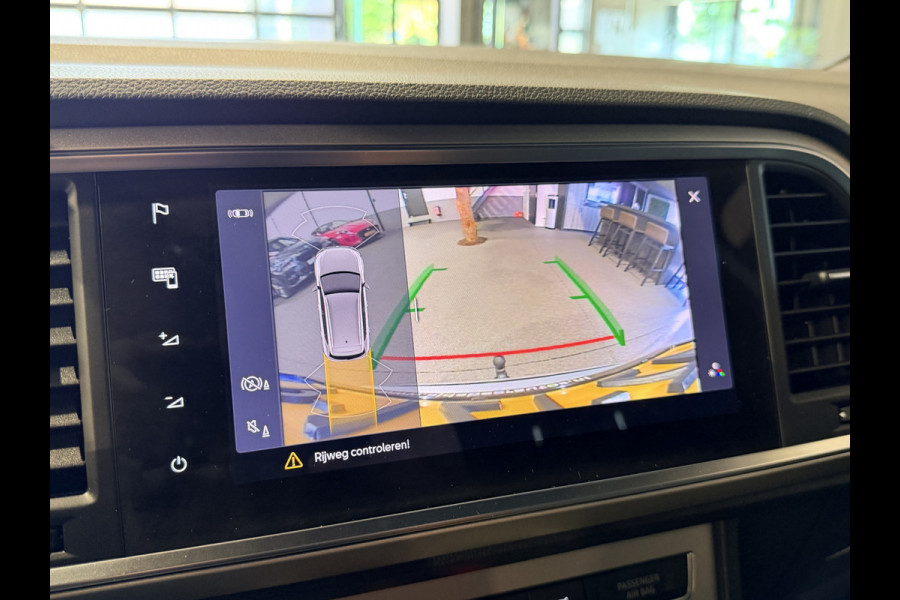 Seat Ateca 1.5 TSI Xperience Business Intense Panorama | 360 Camera | el. Trekhaak | Virtual | Stuur/Stoel verwarming