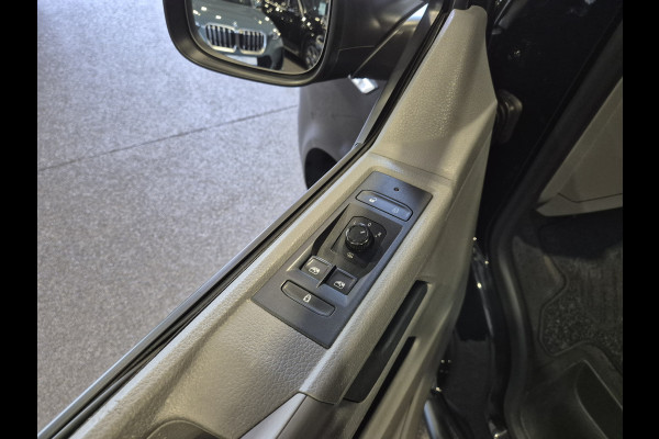 Volkswagen Transporter 2.0 TDI L2H1 3-Zits Navigatie | Sidebars | Cruise