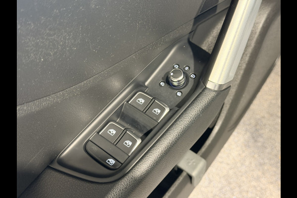 Audi Q2 1.4 TFSI CoD limited S-Line Panorama | Half leder | Navigatie | LED