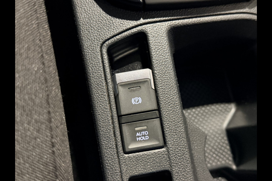 Volkswagen T-Roc 1.5 TSI Sport Stoelverwarming | Lane assist | Trekhaak | Navigatie