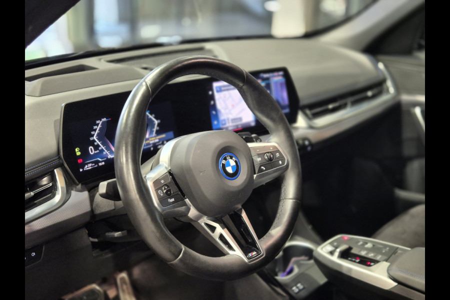 BMW X1 xDrive25e M-Sport | 360 Camera | Stoelverwarming | HUD