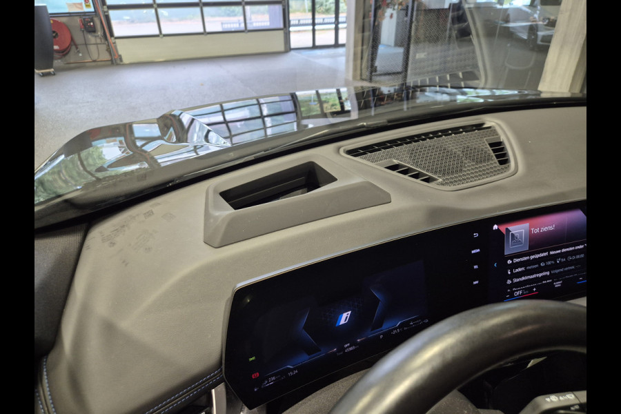 BMW X1 xDrive25e M-Sport | 360 Camera | Stoelverwarming | HUD