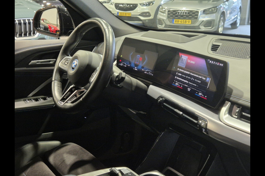 BMW X1 xDrive25e M-Sport | 360 Camera | Stoelverwarming | HUD