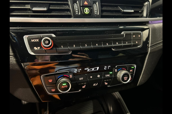 BMW X1 xDrive25e Executive X-Line | Camera | Stoelverwarming | HUD | Navigatie