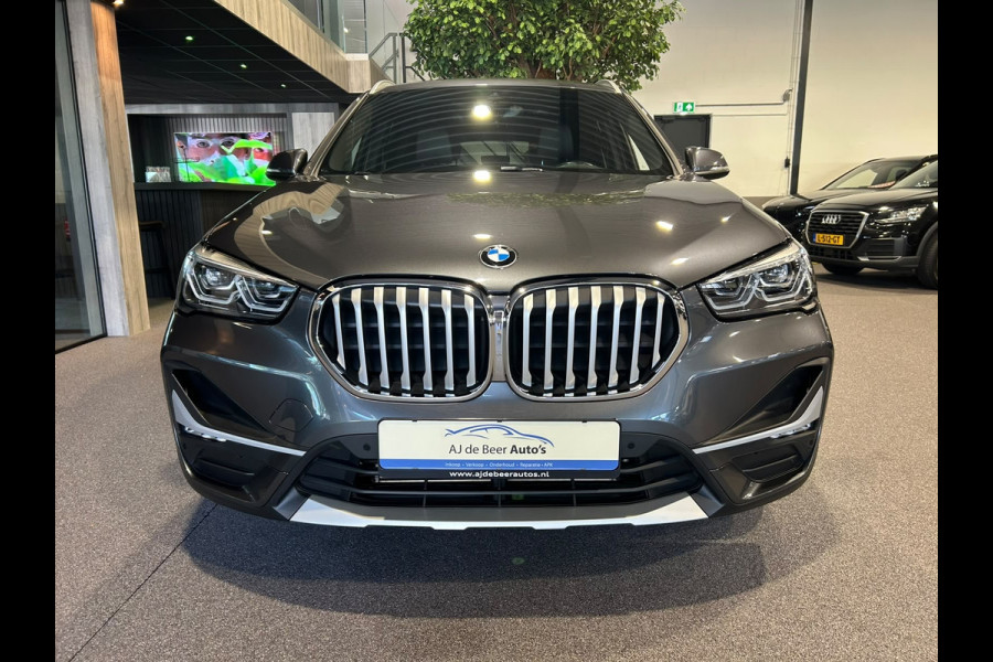BMW X1 xDrive25e Executive X-Line | Camera | Stoelverwarming | HUD | Navigatie