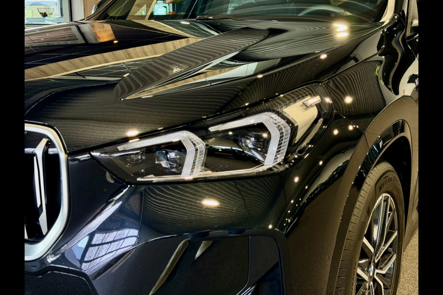 BMW X1 sDrive18i M-Sport Shadow Line Camera | Stoelverwarming | Carplay/Android