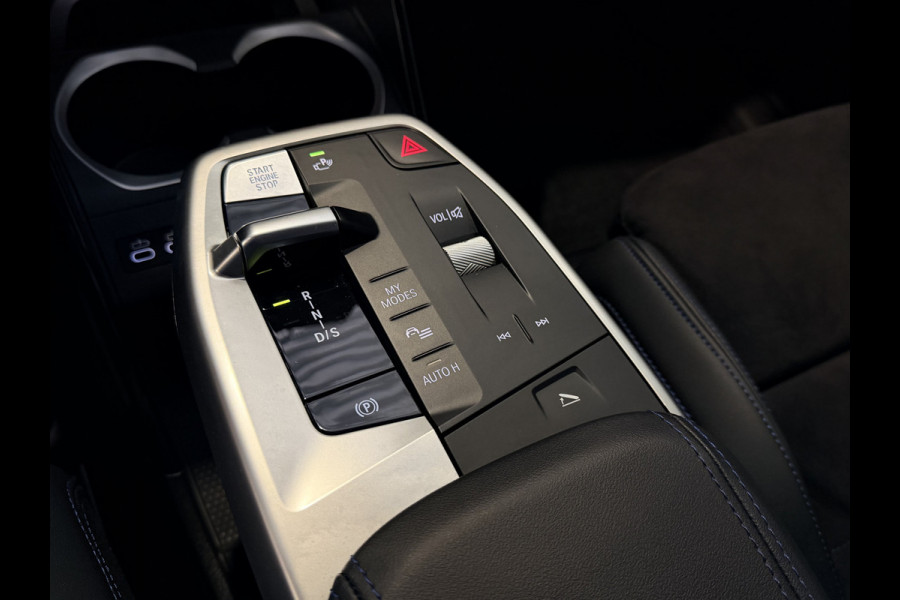 BMW X1 sDrive18i M-Sport Shadow Line Camera | Stoelverwarming | Carplay/Android