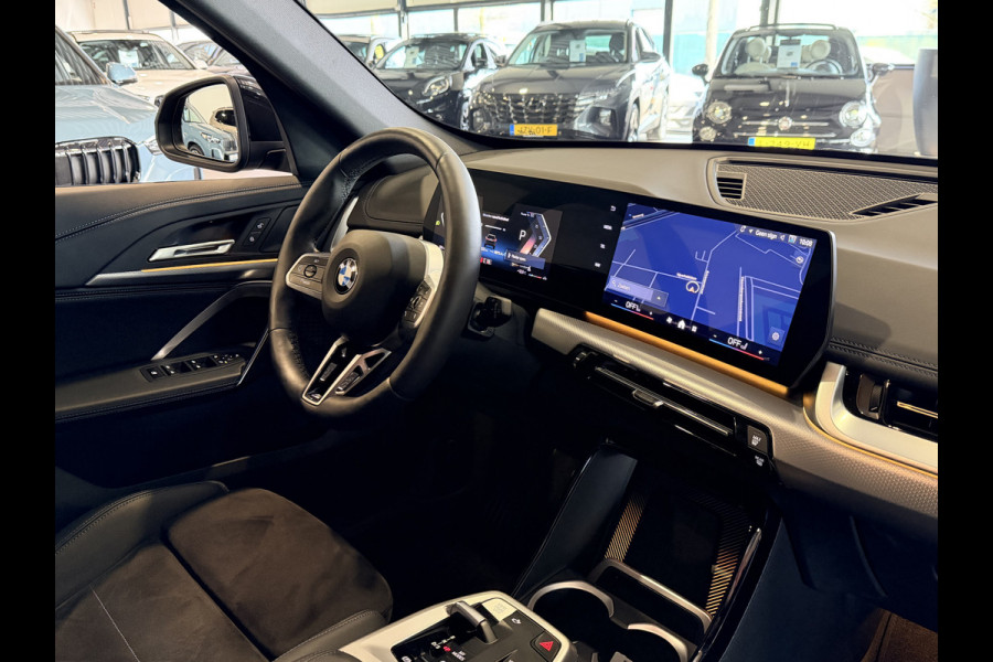 BMW X1 sDrive18i M-Sport Shadow Line Camera | Stoelverwarming | Carplay/Android