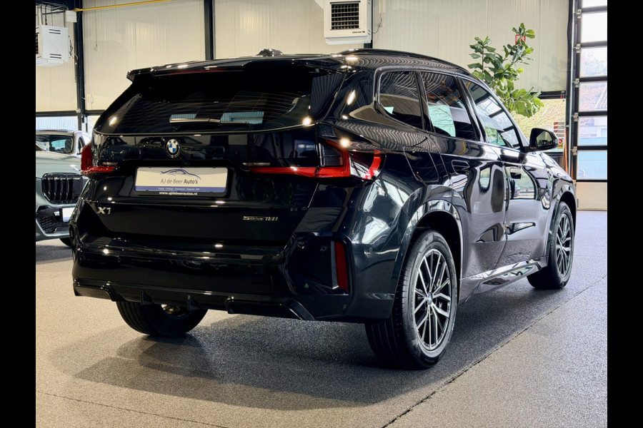 BMW X1 sDrive18i M-Sport Shadow Line Camera | Stoelverwarming | Carplay/Android