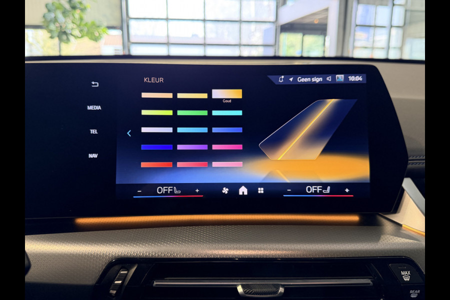 BMW X1 sDrive18i M-Sport Shadow Line Camera | Stoelverwarming | Carplay/Android