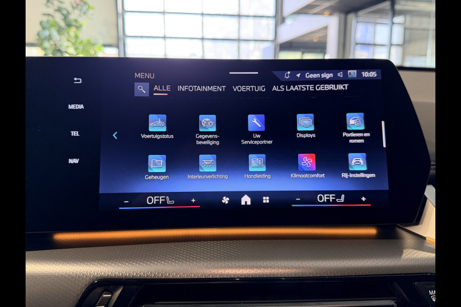 BMW X1 sDrive18i M-Sport Shadow Line Camera | Stoelverwarming | Carplay/Android
