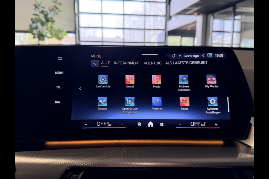 BMW X1 sDrive18i M-Sport Shadow Line Camera | Stoelverwarming | Carplay/Android