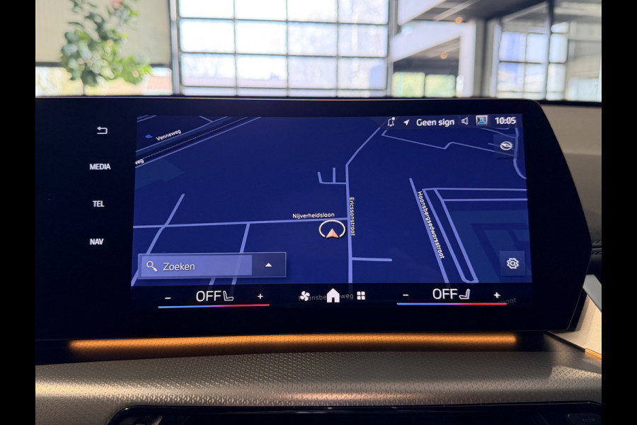 BMW X1 sDrive18i M-Sport Shadow Line Camera | Stoelverwarming | Carplay/Android