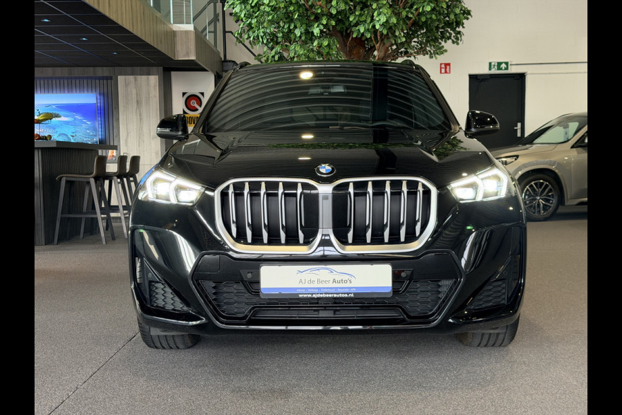 BMW X1 sDrive18i M-Sport Shadow Line Camera | Stoelverwarming | Carplay/Android