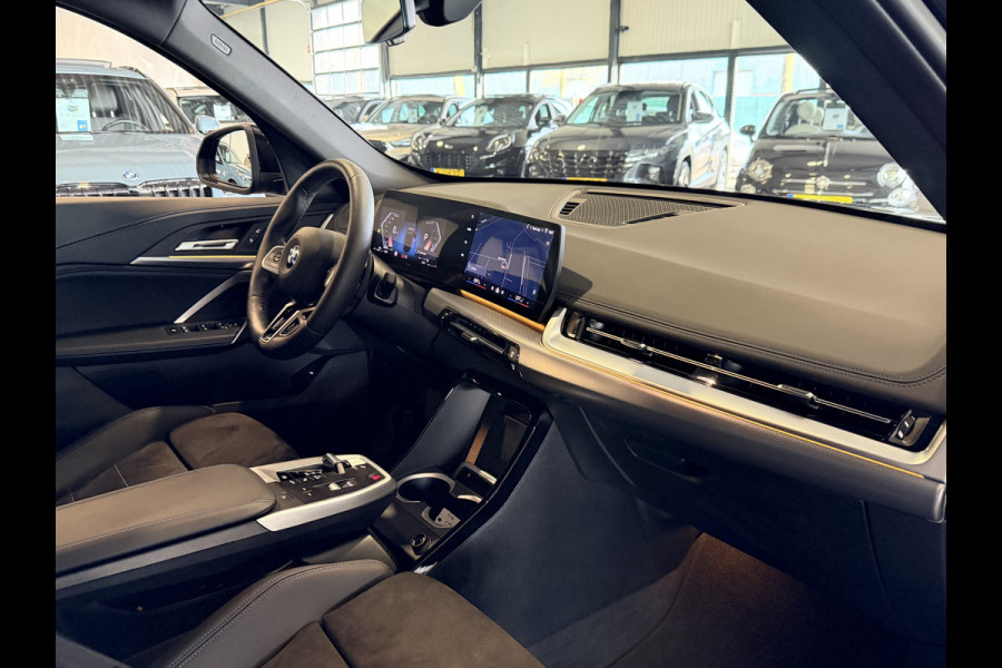 BMW X1 sDrive18i M-Sport Shadow Line Camera | Stoelverwarming | Carplay/Android