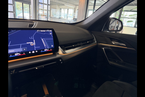 BMW X1 sDrive18i M-Sport Shadow Line Camera | Stoelverwarming | Carplay/Android