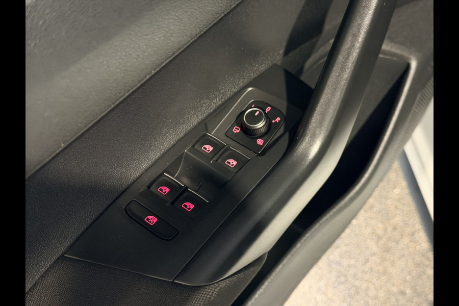 Volkswagen Polo 2.0 TSI GTI 200 PK | DSG | Virtual | Camera | Stoelverwarming