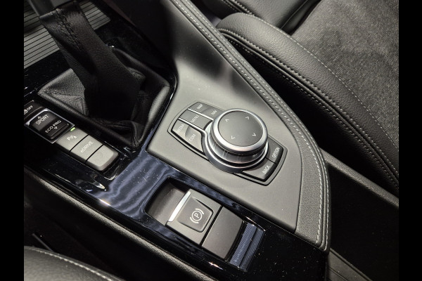 BMW X1 xDrive25e Executive Sportline | Sparkling Brown | Camera | HUD | Stoelverwarming
