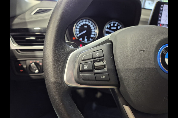 BMW X1 xDrive25e Executive Sportline | Sparkling Brown | Camera | HUD | Stoelverwarming