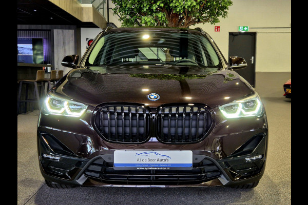BMW X1 xDrive25e Executive Sportline | Sparkling Brown | Camera | HUD | Stoelverwarming