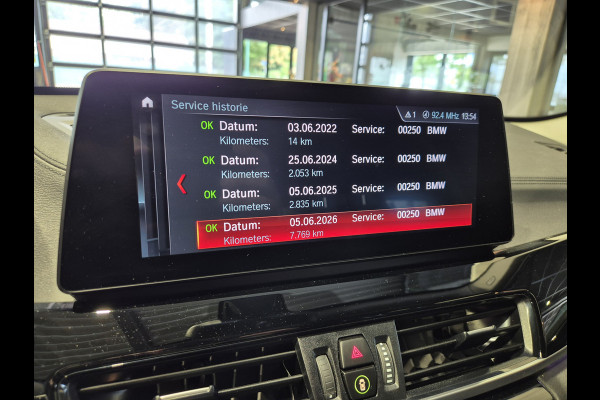BMW X1 xDrive25e Executive Sportline | Sparkling Brown | Camera | HUD | Stoelverwarming