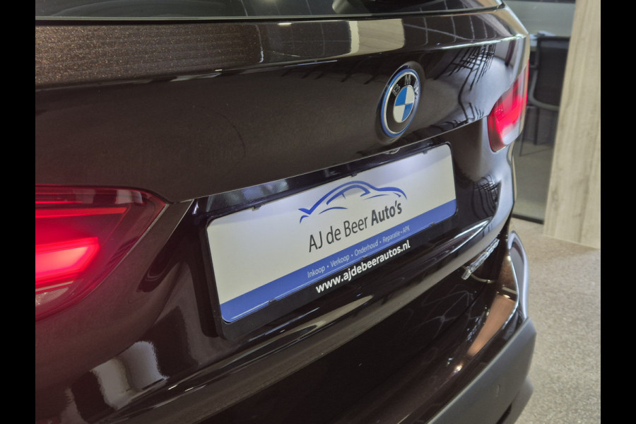BMW X1 xDrive25e Executive Sportline | Sparkling Brown | Camera | HUD | Stoelverwarming