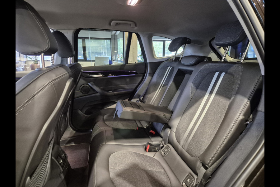 BMW X1 xDrive25e Executive Sportline | Sparkling Brown | Camera | HUD | Stoelverwarming
