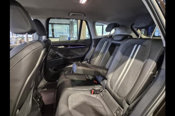 BMW X1 xDrive25e Executive Sportline | Sparkling Brown | Camera | HUD | Stoelverwarming