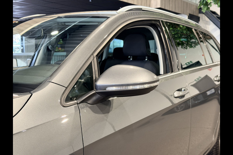Volkswagen Golf Variant 1.0 TSI Highline Virtual | Navigatie | Stoelverwarming | Massage stoelen | Carplay/Android | Cruise control