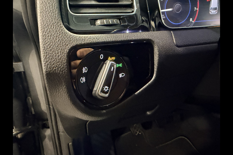 Volkswagen Golf Variant 1.0 TSI Highline Virtual | Navigatie | Stoelverwarming | Massage stoelen | Carplay/Android | Cruise control