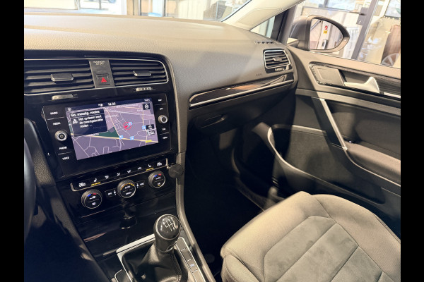 Volkswagen Golf Variant 1.0 TSI Highline Virtual | Navigatie | Stoelverwarming | Massage stoelen | Carplay/Android | Cruise control
