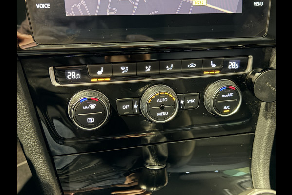Volkswagen Golf Variant 1.0 TSI Highline Virtual | Navigatie | Stoelverwarming | Massage stoelen | Carplay/Android | Cruise control