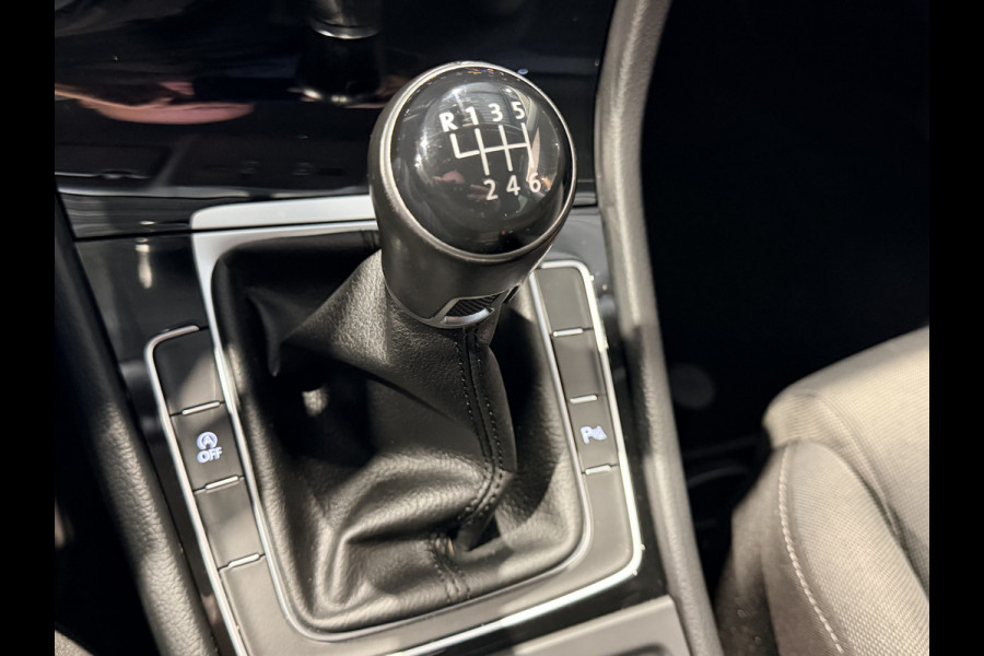 Volkswagen Golf Variant 1.0 TSI Highline Virtual | Navigatie | Stoelverwarming | Massage stoelen | Carplay/Android | Cruise control