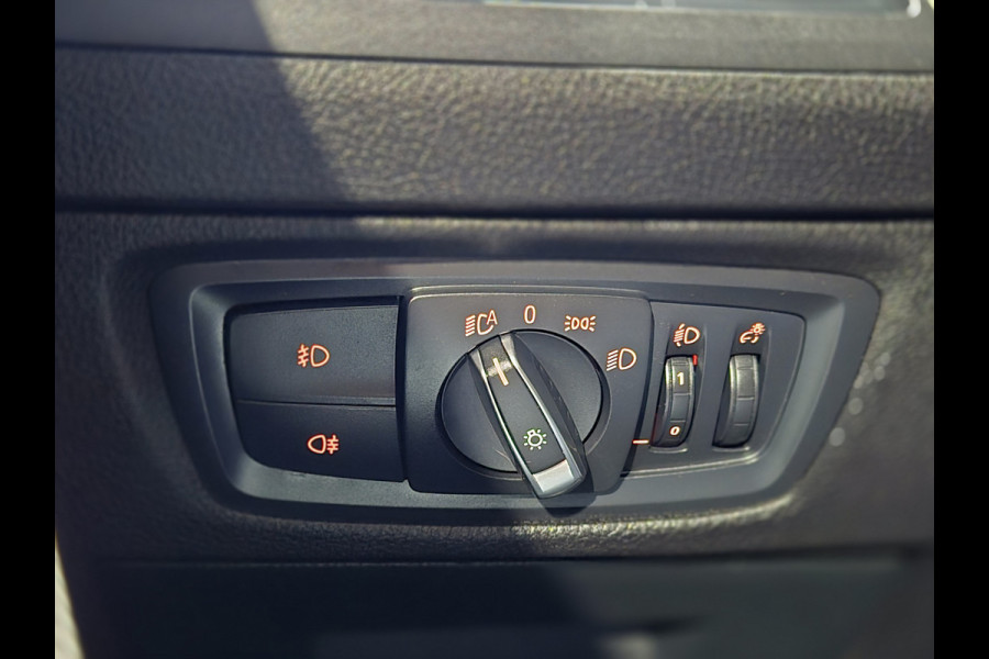BMW 1-serie M-Sport Shadow Edition Camera | Leder | Stoelverwarming | Zwarte hemel | CarPlay | Cruise