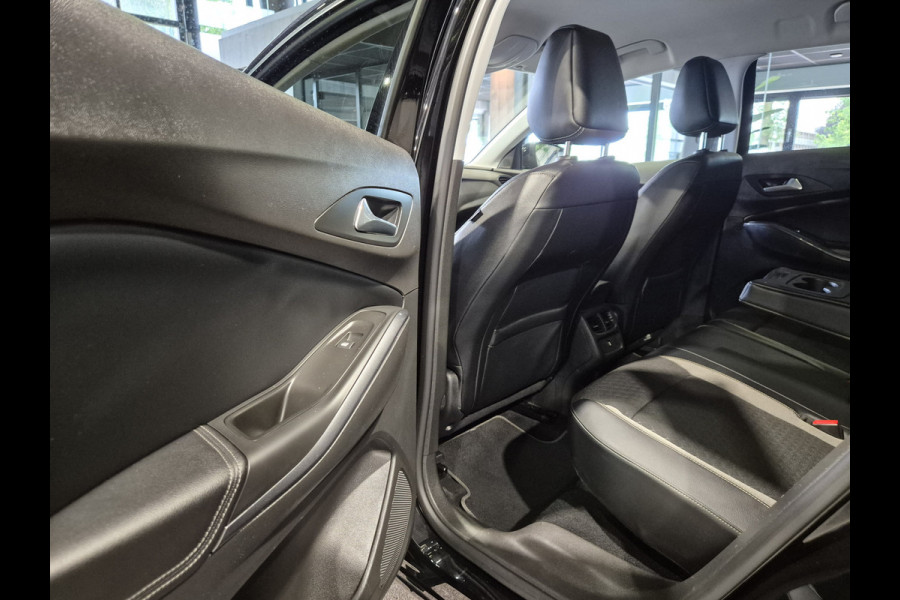 Opel Grandland X 1.6 CDTi Business Executive Navigatie |Trekhaak | Sensoren | Carplay-Android