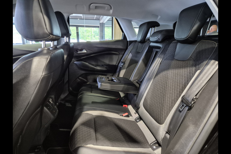 Opel Grandland X 1.6 CDTi Business Executive Navigatie |Trekhaak | Sensoren | Carplay-Android