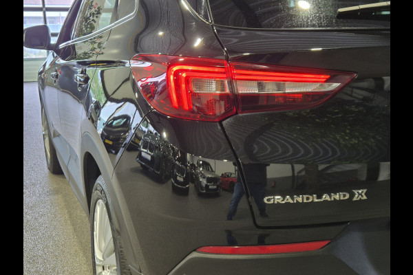 Opel Grandland X 1.6 CDTi Business Executive Navigatie |Trekhaak | Sensoren | Carplay-Android