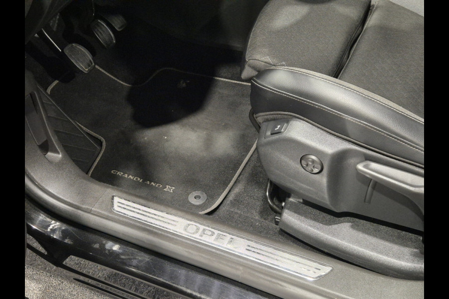 Opel Grandland X 1.6 CDTi Business Executive Navigatie |Trekhaak | Sensoren | Carplay-Android