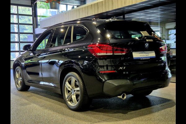 BMW X1 xDrive25e High Executive M-Sport | Panorama | HUD | Navigatie | Stoelverwarming