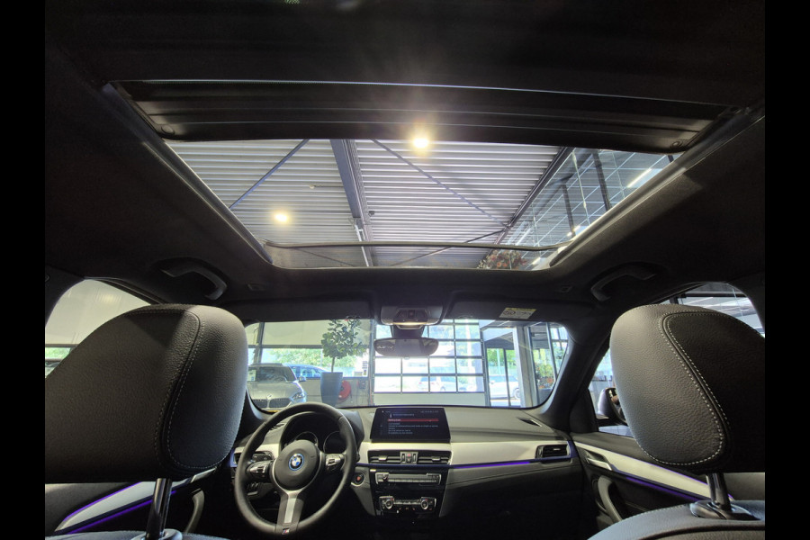 BMW X1 xDrive25e High Executive M-Sport | Panorama | HUD | Navigatie | Stoelverwarming