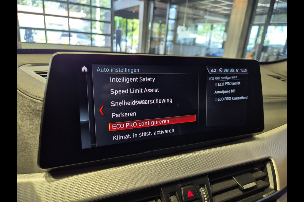 BMW X1 xDrive25e High Executive M-Sport | Panorama | HUD | Navigatie | Stoelverwarming