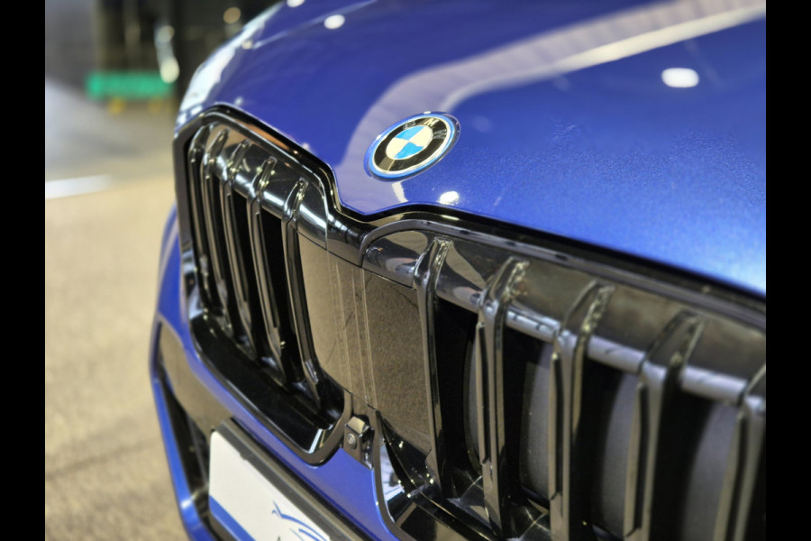 BMW X1 xDrive25e High Executive M-Sport | Panorama | HUD | 360 Camera | Stoelverwarming | Carplay/Android