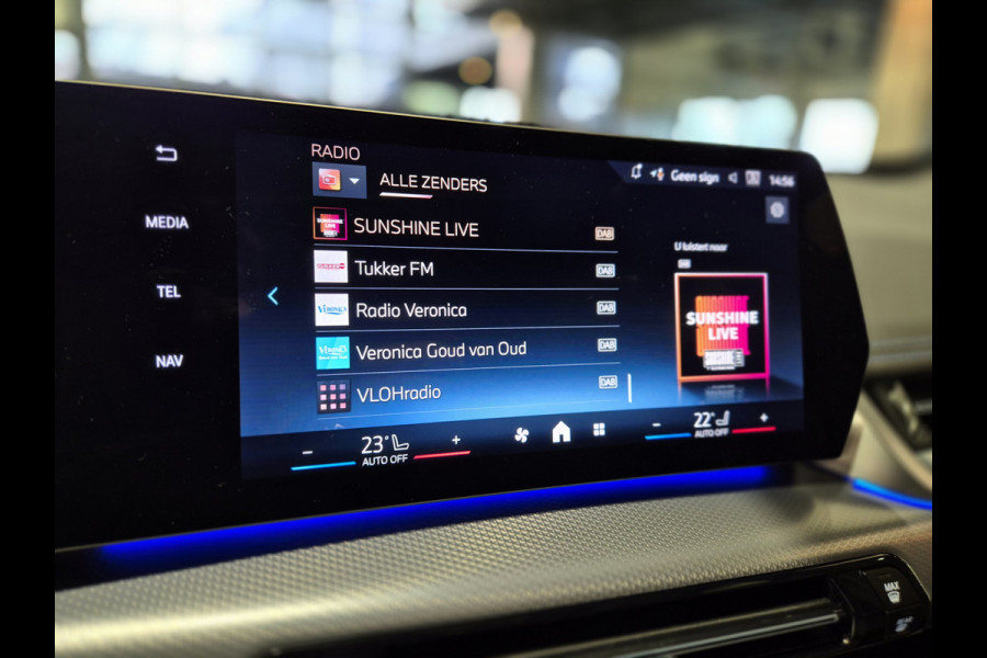 BMW X1 xDrive25e High Executive M-Sport | Panorama | HUD | 360 Camera | Stoelverwarming | Carplay/Android
