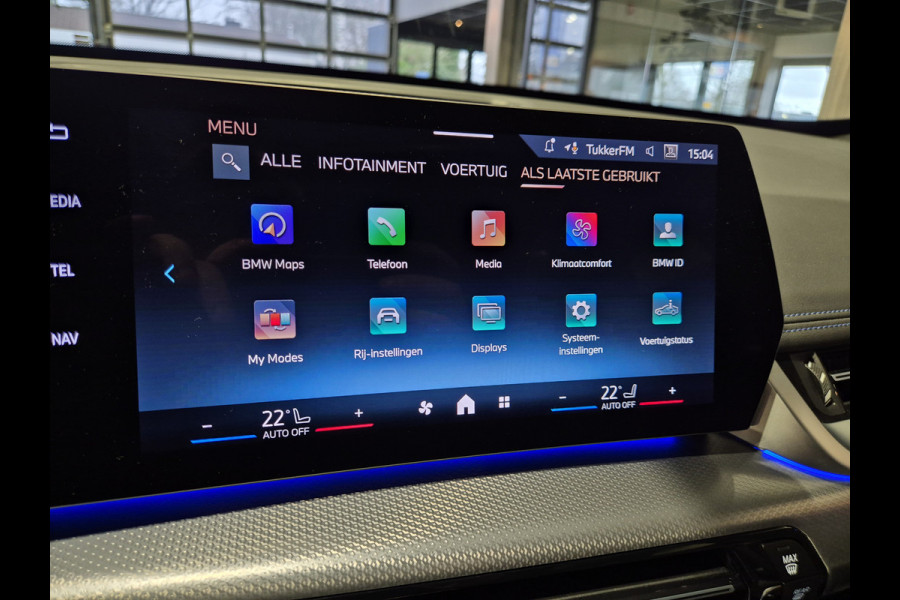 BMW X1 xDrive25e High Executive M-Sport | Panorama | HUD | 360 Camera | Stoelverwarming | Carplay/Android