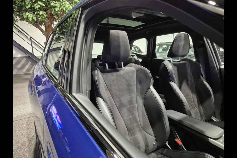 BMW X1 xDrive25e High Executive M-Sport | Panorama | HUD | 360 Camera | Stoelverwarming | Carplay/Android