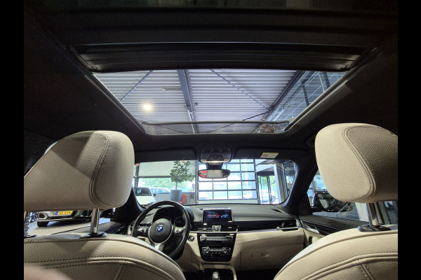 BMW X1 xDrive25e High Executive X-Line | Panorama | Beige leder | Camera | Stoelverw. | Carplay