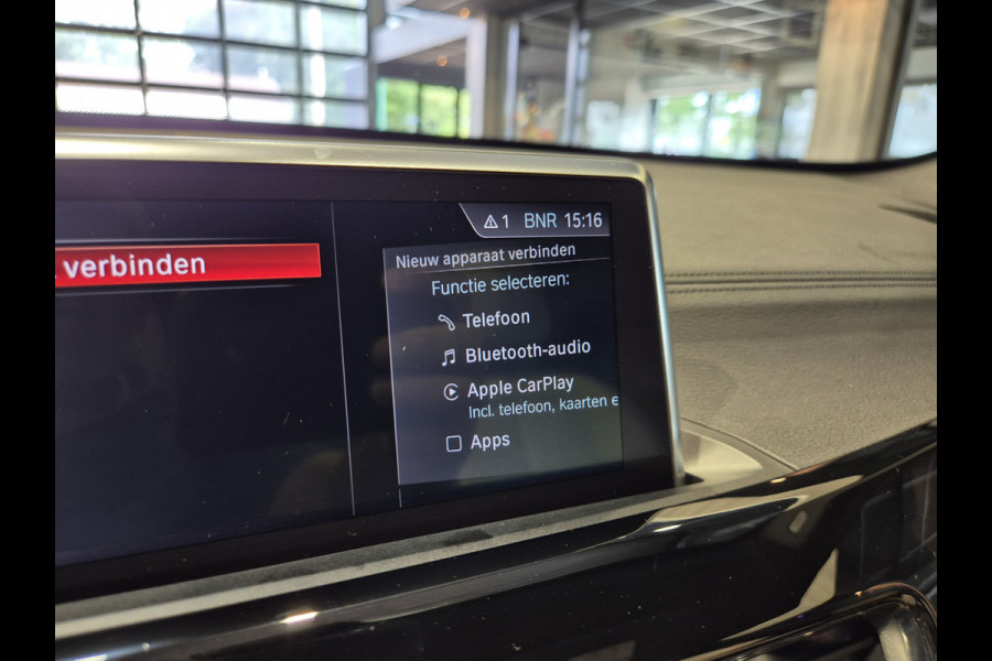 BMW X1 xDrive25e High Executive X-Line | Panorama | Beige leder | Camera | Stoelverw. | Carplay