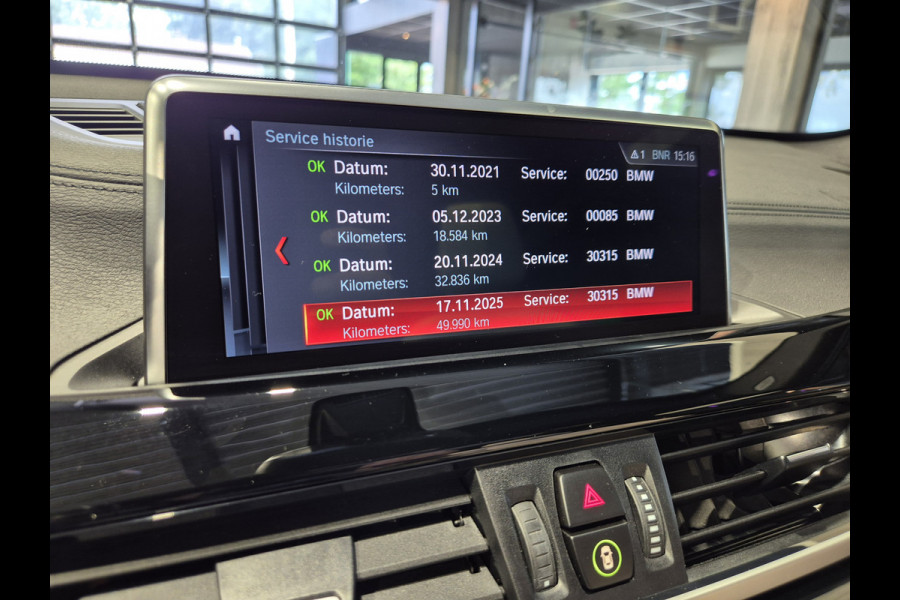 BMW X1 xDrive25e High Executive X-Line | Panorama | Beige leder | Camera | Stoelverw. | Carplay