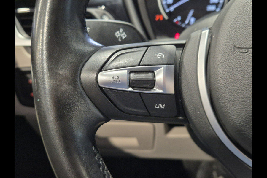 BMW X1 xDrive25e High Executive X-Line | Panorama | Beige leder | Camera | Stoelverw. | Carplay